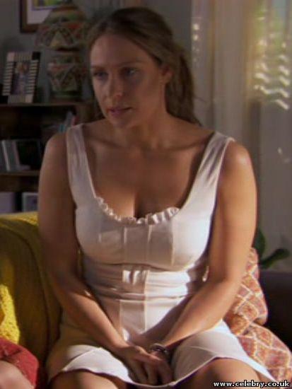 Celebry Pics Lisa Gormley Bianca Scott In Home And Away Pic