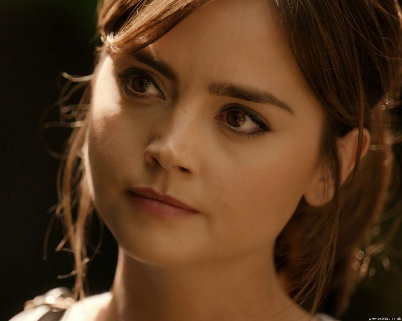 Celebry Pics > Jenna Coleman > Pic# 0i1w13fd5